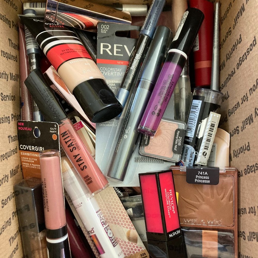 40 Piece Make up Mystery Bundle Covergirl Maybelline, Rimmel DARKED SKIN TONES